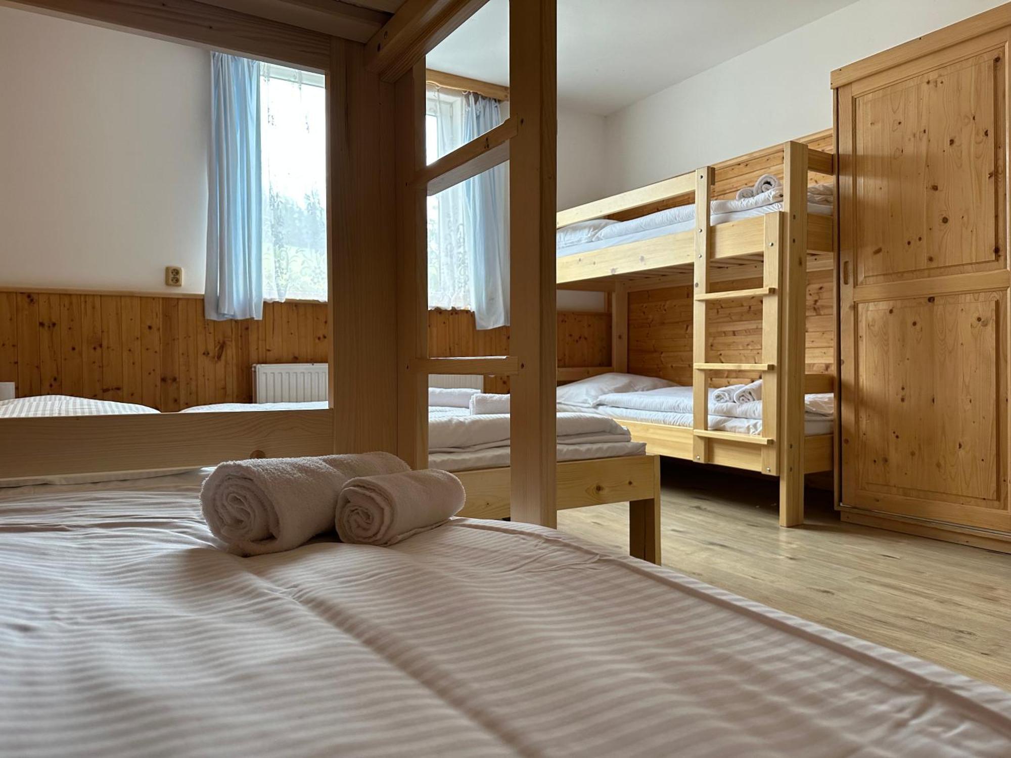 Horsky Hotel Kycerka Вельке-Карловице Экстерьер фото