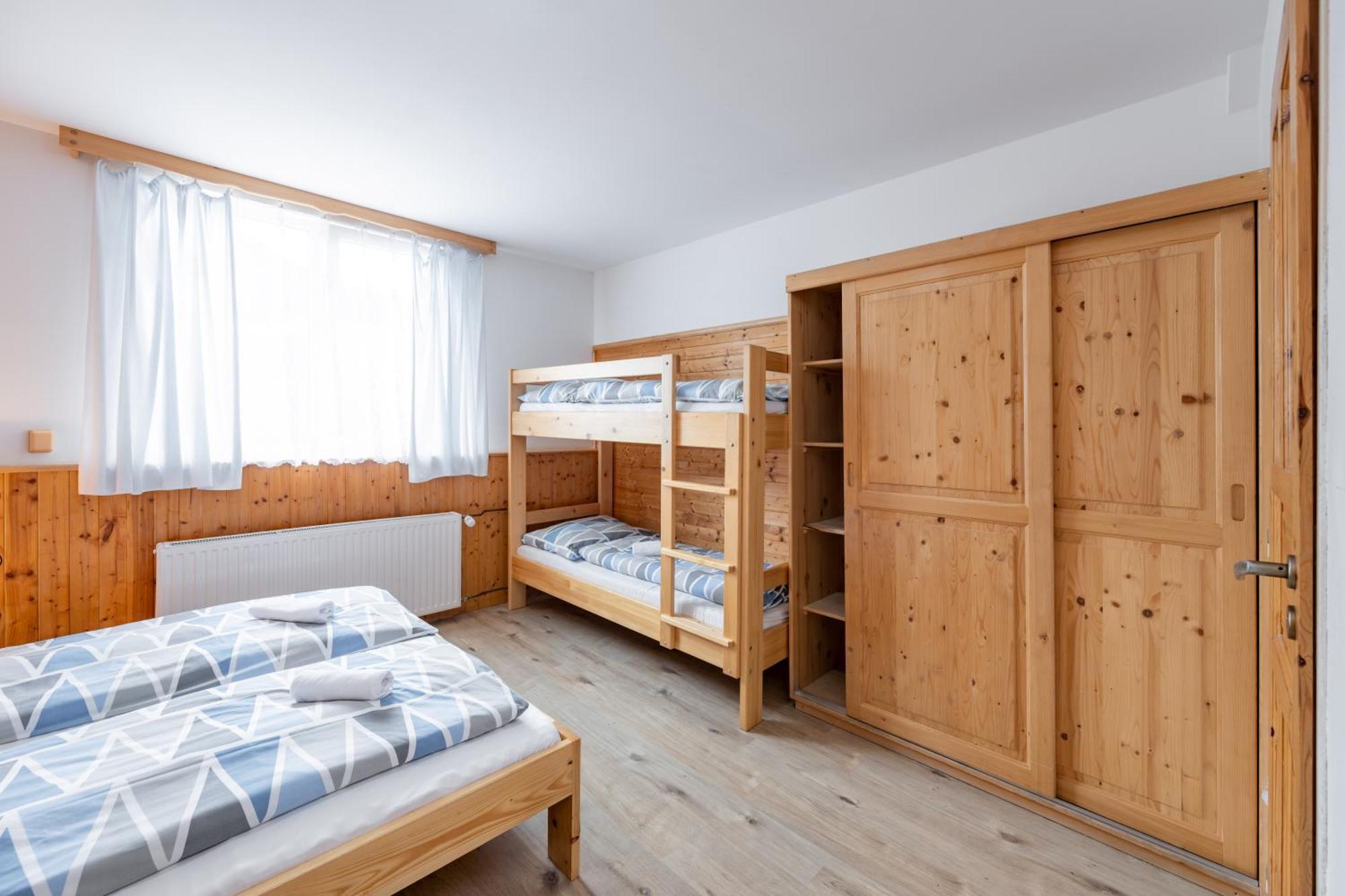 Horsky Hotel Kycerka Вельке-Карловице Экстерьер фото