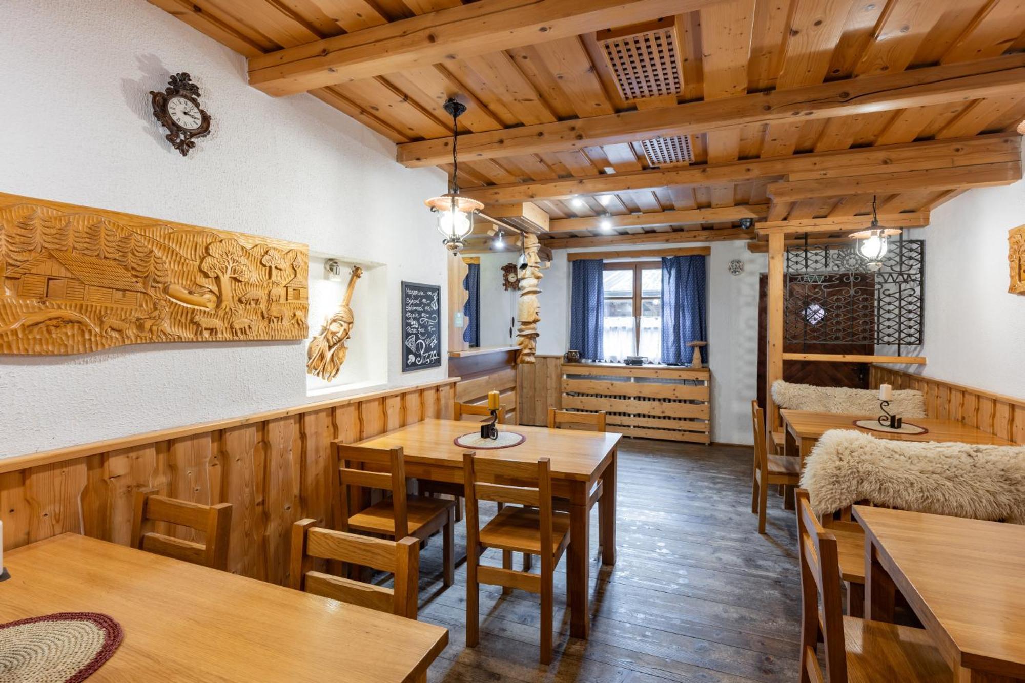 Horsky Hotel Kycerka Вельке-Карловице Экстерьер фото