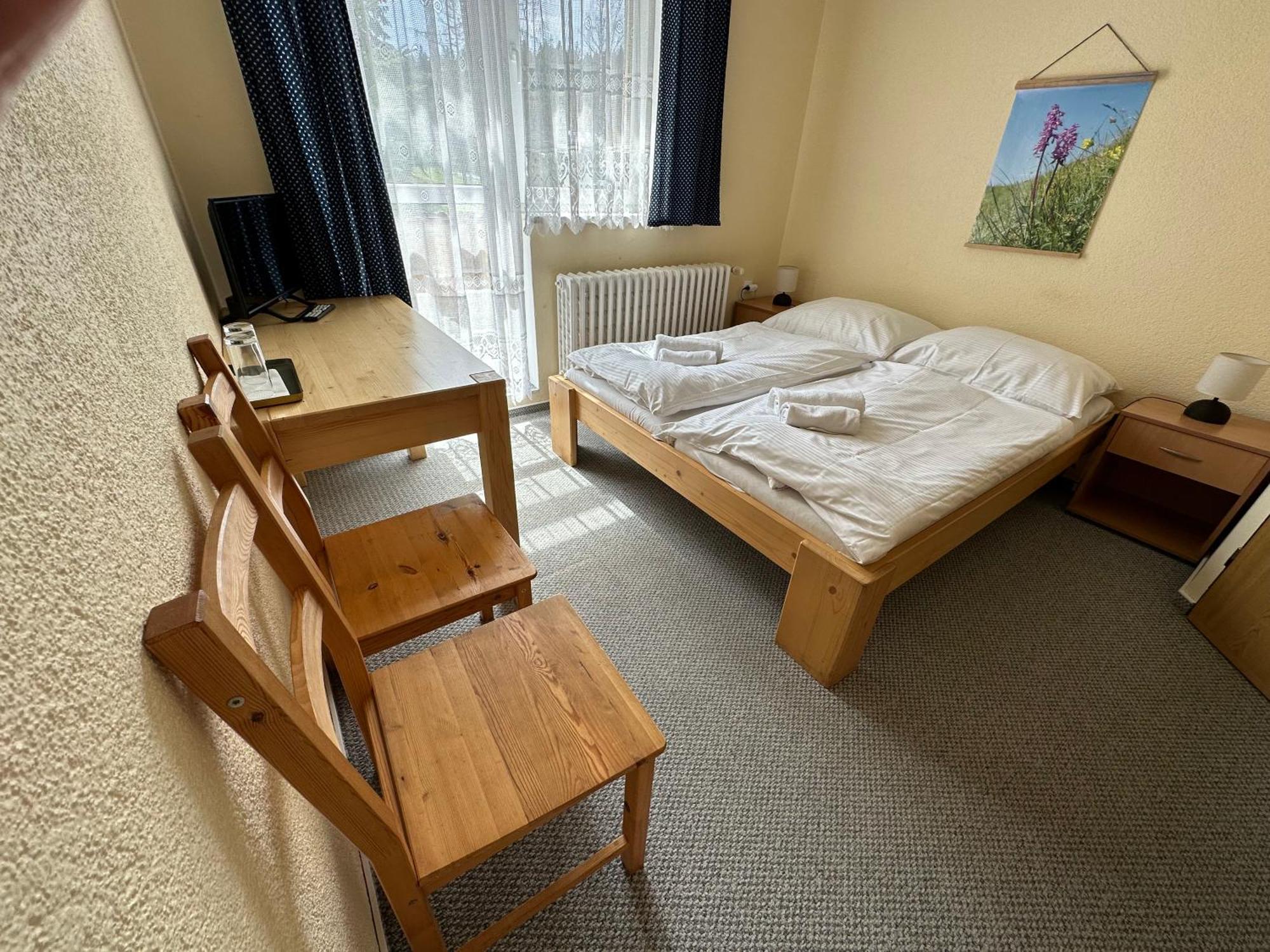 Horsky Hotel Kycerka Вельке-Карловице Экстерьер фото